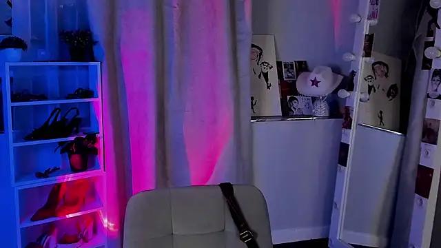 Sahara Shields online show from November 15, 2025, 10:19 am