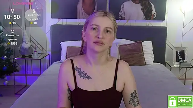 Eva  Summer online show from December 17, 2025, 4:17 am