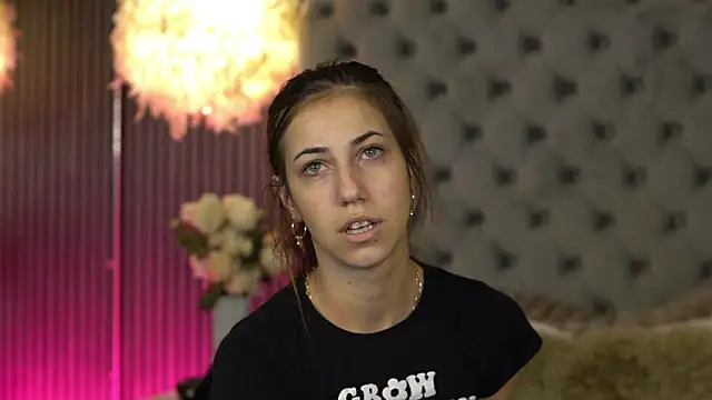 KeylaBlair online show from February 26, 2026, 5:46 pm