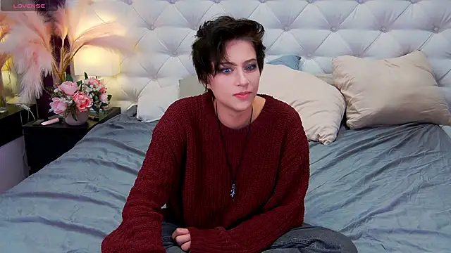 via mayer  online show from September 26, 2025, 1:23 am