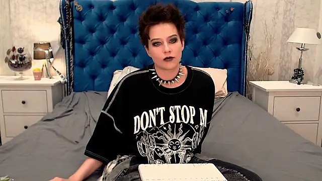 via mayer  online show from March 7, 2026, 4:52 am