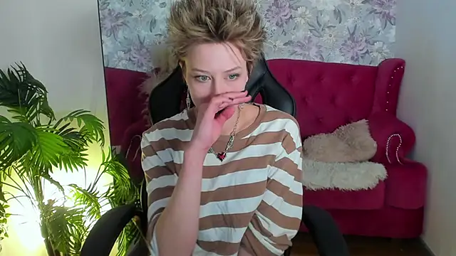 via mayer  online show from March 19, 2025, 2:57 pm