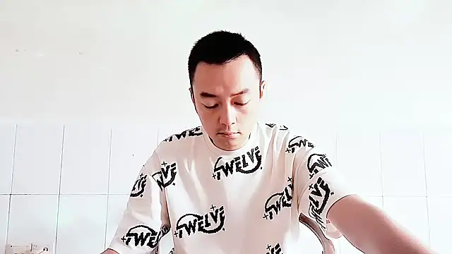 swg176 online show from September 29, 2025, 12:50 am