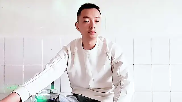 swg176 online show from September 18, 2025, 1:08 am