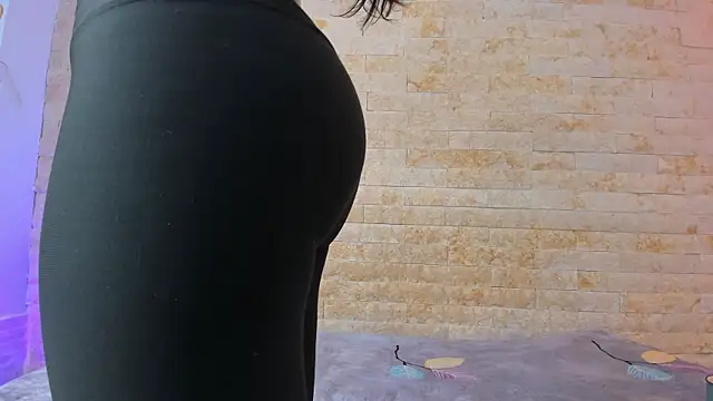 pocahontas pow online show from November 26, 2025, 11:54 am