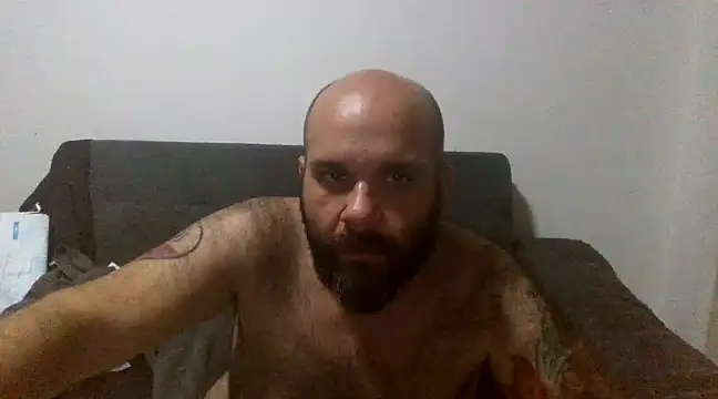 Snapshot of Chubi6669 chatting on March 16, 2025, 12:23 am Chubi6669 online show from March 16, 2025, 12:23 am