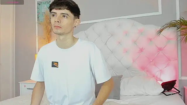 connor and angel online show from March 7, 2025, 1:07 pm