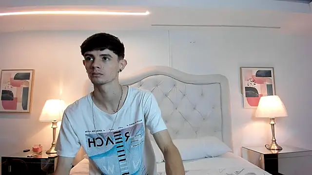 connor and angel online show from March 6, 2025, 7:32 pm