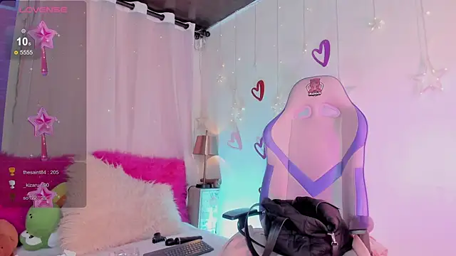 Snapshot of emma_soffia_ chatting on March 8, 2025, 12:00 am emma soffia  online show from March 8, 2025, 12:00 am