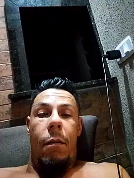 Santanacumxplod online show from March 2, 2025, 4:28 am