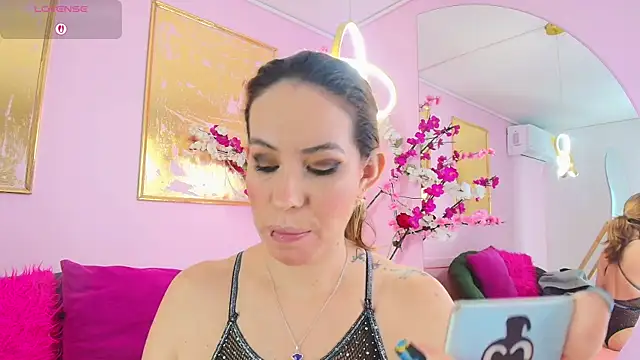 scarlette69 online show from January 11, 2026, 7:54 pm