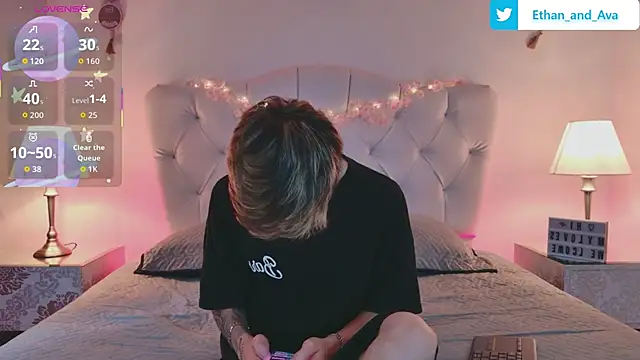 ethan and ava online show from September 20, 2025, 1:27 pm