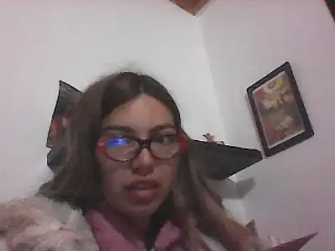 VittoriaTaylor online show from January 31, 2025, 12:40 pm