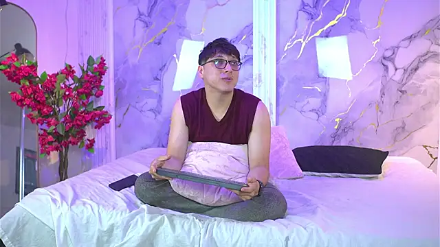 Snapshot of vanilla_hot chatting on October 30, 2025, 1:31 pm vanilla hot online show from October 30, 2025, 1:31 pm