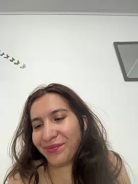 Snapshot of Bella_still chatting on June 3, 2026, 2:33 pm Bella still online show from June 3, 2026, 2:33 pm
