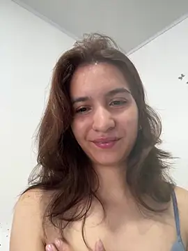 Snapshot of Bella_still chatting on June 11, 2026, 2:03 pm Bella still online show from June 11, 2026, 2:03 pm