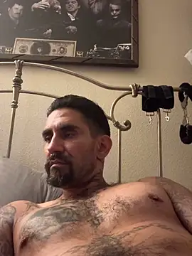 Snapshot of hornycouple818 chatting on November 14, 2025, 12:20 pm hornycouple818 online show from November 14, 2025, 12:20 pm