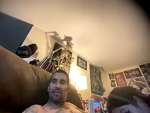 Snapshot of hornycouple818 chatting on October 7, 2025, 5:30 am hornycouple818 online show from October 7, 2025, 5:30 am