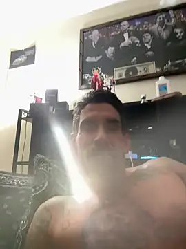 hornycouple818 online show from May 24, 2026, 10:26 am