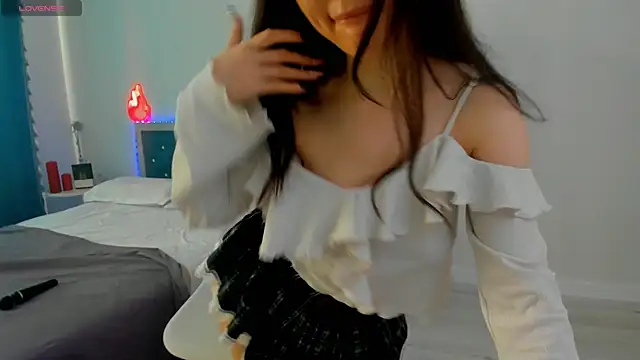 novaaskyy online show from October 31, 2025, 10:23 am