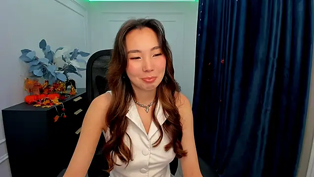 Snapshot of AnnaReyla chatting on October 25, 2025, 11:20 am AnnaReyla online show from October 25, 2025, 11:20 am