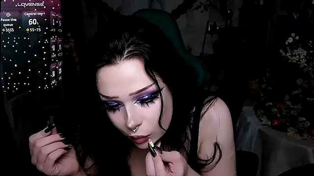 Snapshot of Rouz_Farrel chatting on November 2, 2025, 5:40 pm Rouz Farrel online show from November 2, 2025, 5:40 pm