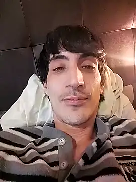 moutt99 online show from January 19, 2025, 3:42 pm