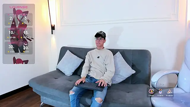 Snapshot of Cum_hunters chatting on November 11, 2025, 3:12 am Cum hunters online show from November 11, 2025, 3:12 am