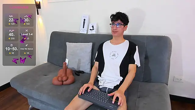 Snapshot of Cum_hunters chatting on November 26, 2025, 3:17 am Cum hunters online show from November 26, 2025, 3:17 am