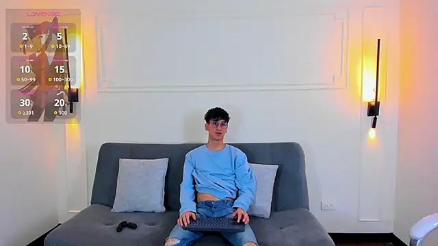 Snapshot of Cum_hunters chatting on October 23, 2025, 3:27 am Cum hunters online show from October 23, 2025, 3:27 am