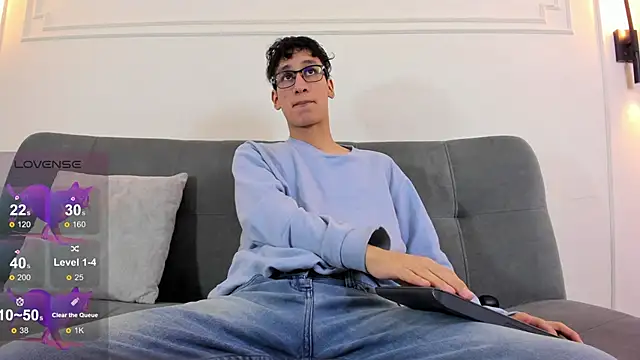 Snapshot of Cum_hunters chatting on March 4, 2026, 3:14 am Cum hunters online show from March 4, 2026, 3:14 am