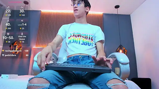 Snapshot of Cum_hunters chatting on September 19, 2025, 3:32 am Cum hunters online show from September 19, 2025, 3:32 am