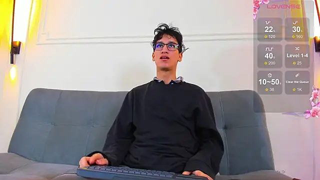 Snapshot of Cum_hunters chatting on April 7, 2026, 3:30 am Cum hunters online show from April 7, 2026, 3:30 am