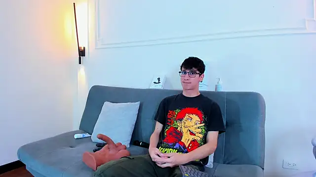 Snapshot of Cum_hunters chatting on November 30, 2025, 1:39 am Cum hunters online show from November 30, 2025, 1:39 am