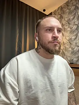 Snapshot of _XxX-XxX_ chatting on November 5, 2025, 5:27 pm XxX-XxX online show from November 5, 2025, 5:27 pm