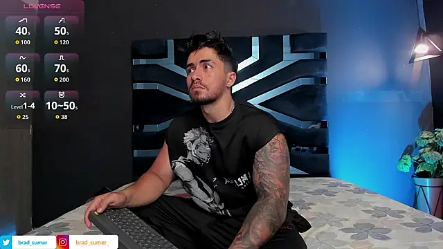 Snapshot of Brad_Summer chatting on March 26, 2026, 11:24 pm Brad Summer online show from March 26, 2026, 11:24 pm