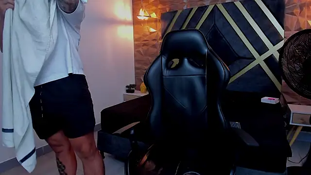 Snapshot of Brad_Summer chatting on March 7, 2026, 11:21 pm Brad Summer online show from March 7, 2026, 11:21 pm