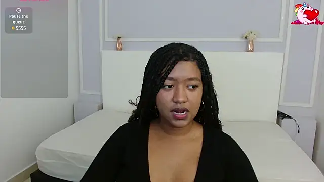 Snapshot of AishaHil chatting on February 28, 2025, 1:36 pm AishaHil online show from February 28, 2025, 1:36 pm