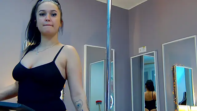 Snapshot of Eva_Lovvia_ chatting on March 18, 2025, 7:01 pm Eva Lovvia  online show from March 18, 2025, 7:01 pm