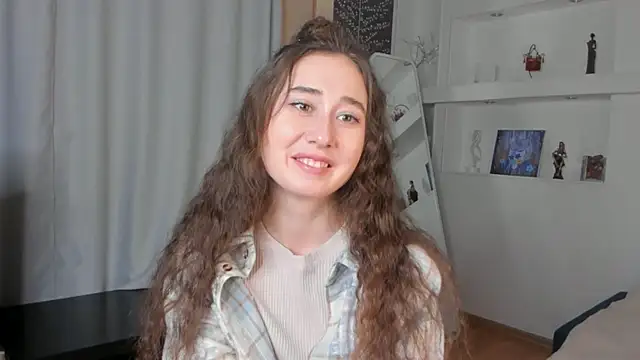 ElvaDrye online show from January 21, 2025, 8:43 pm