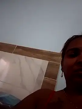 Teresa mm online show from October 9, 2025, 1:00 pm