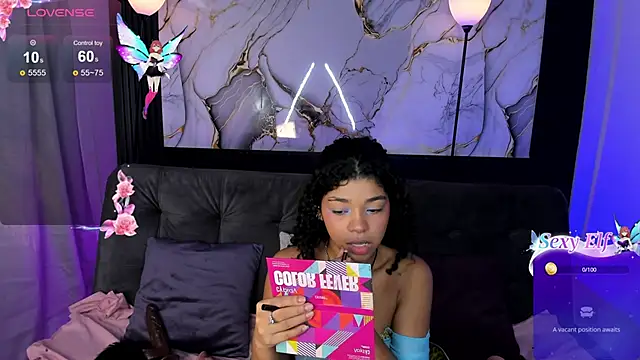 Snapshot of lucie_petite chatting on June 14, 2026, 6:42 pm lucie petite online show from June 14, 2026, 6:42 pm