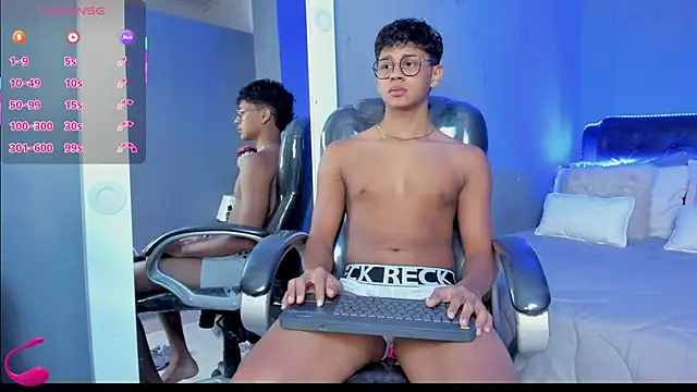 Dawn16  online show from November 4, 2025, 9:40 pm