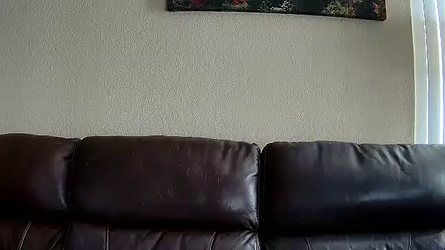 Snapshot of StonerPrincessGenie chatting on January 30, 2025, 11:45 pm StonerPrincessGenie online show from January 30, 2025, 11:45 pm