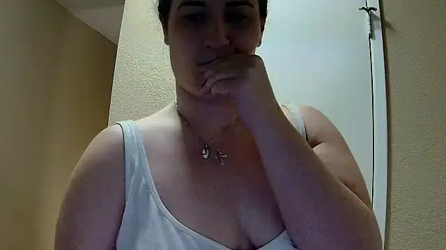 Snapshot of StonerPrincessGenie chatting on February 3, 2025, 2:55 pm StonerPrincessGenie online show from February 3, 2025, 2:55 pm