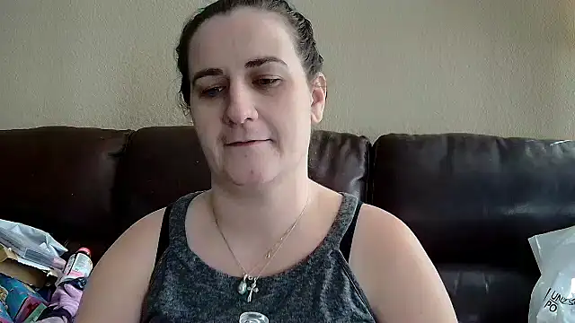 Snapshot of StonerPrincessGenie chatting on February 5, 2025, 11:50 pm StonerPrincessGenie online show from February 5, 2025, 11:50 pm