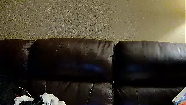 Snapshot of StonerPrincessGenie chatting on February 7, 2025, 2:19 am StonerPrincessGenie online show from February 7, 2025, 2:19 am