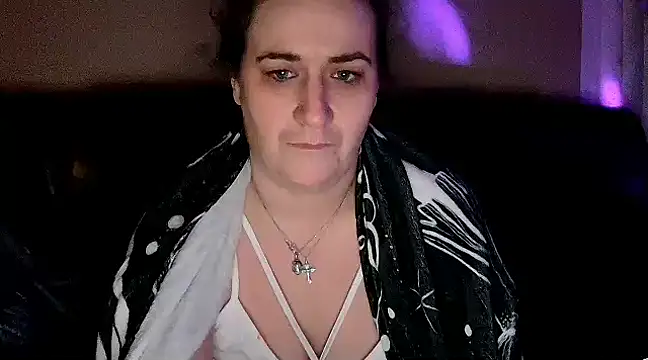 Snapshot of StonerPrincessGenie chatting on February 1, 2025, 2:24 pm StonerPrincessGenie online show from February 1, 2025, 2:24 pm