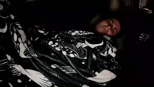 Snapshot of StonerPrincessGenie chatting on February 6, 2025, 1:32 pm StonerPrincessGenie online show from February 6, 2025, 1:32 pm