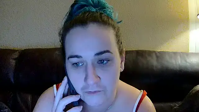 Snapshot of StonerPrincessGenie chatting on February 8, 2025, 2:27 pm StonerPrincessGenie online show from February 8, 2025, 2:27 pm